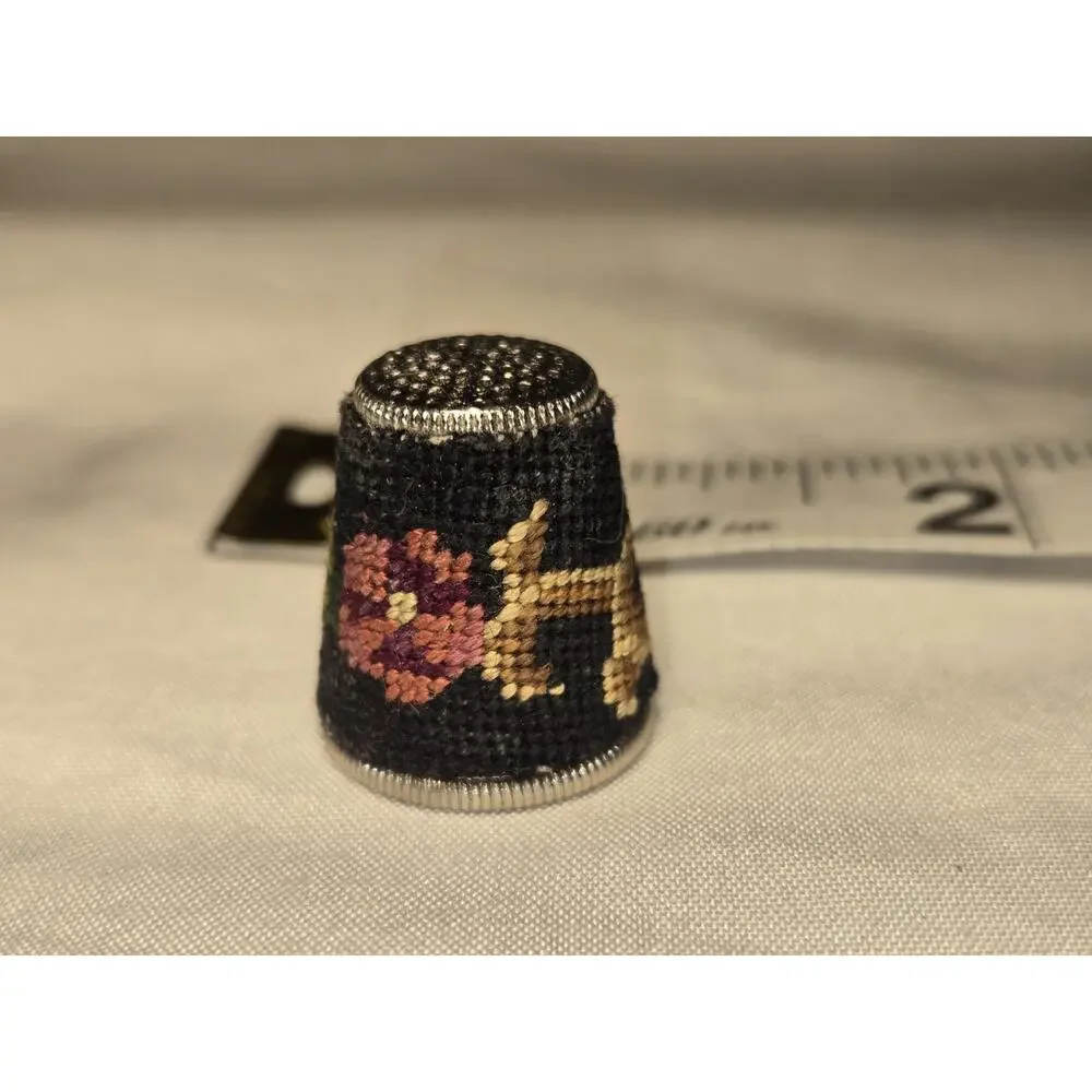 4 Vintage Thimbles w a Needlepoint Look Bright Colors Floral Collectible